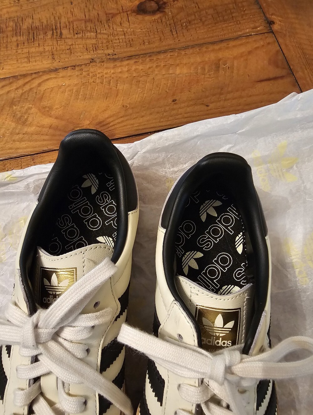 Adidas Samba OG Shoes With Box Black Cream Gold Womens 7 - Picture 2 of 5